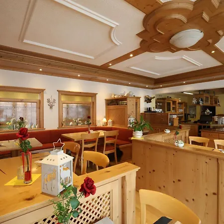 Otel Hotel-gasthof Hirschen 3*