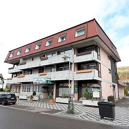 Hotell Hotel-gasthof Hirschen