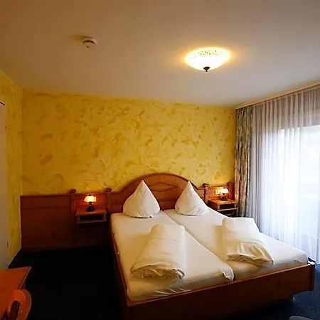 Hotell Hotel-gasthof Hirschen 3*