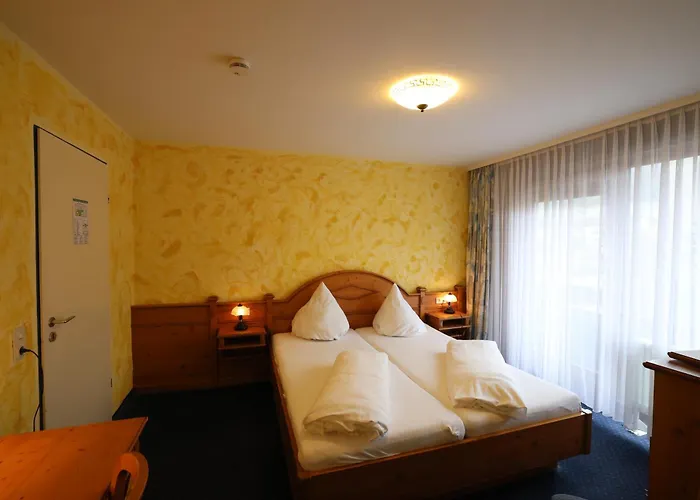 Otel Hotel-gasthof Hirschen 3*
